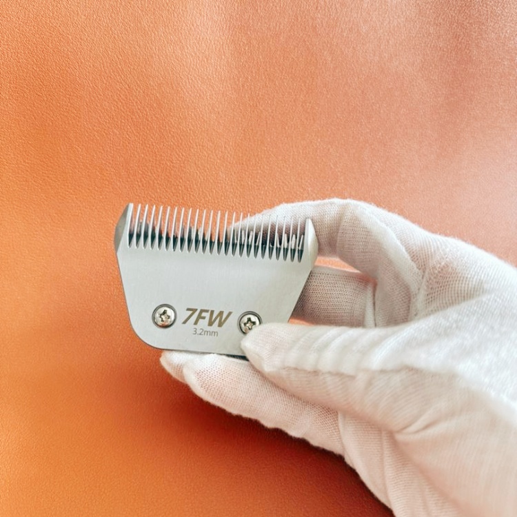 Why Wide Dog Grooming Blades Matter