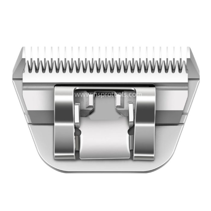 wide pet clipper blades 10FW used on large dog coat