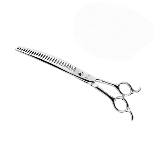 Sharp curved chunker teeth for smooth blending and cutting